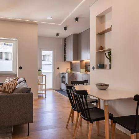 Apartment Charming Design Lisbon