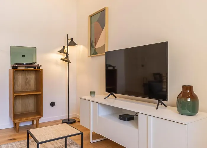 Apartment Charming Design Lisbon